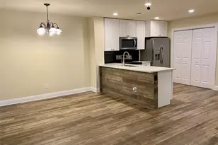 713 Cory St, Grapevine, TX 76051 - Photo 5