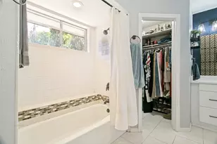 909 Hillside Ln, Flower Mound, TX 75028 - Photo 19