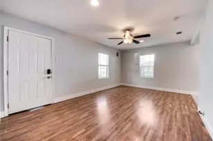 219 Red Wing Dr, Dallas, TX 75241 - Photo 3
