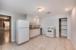 219 Red Wing Dr, Dallas, TX 75241 - Photo 5