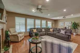 2805 Hedgeway Dr, Arlington, TX 76016 - Photo 9