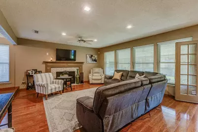 2805 Hedgeway Drive, Arlington, TX 76016 - Photo 7