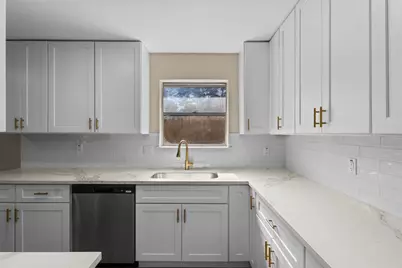 [Address not provided], Dallas, TX 75224 - Photo 9