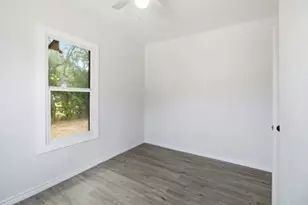 910 Loney St, Fort Worth, TX 76104 - Photo 31