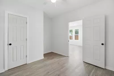 910 Loney Street, Fort Worth, TX 76104 - Photo 27