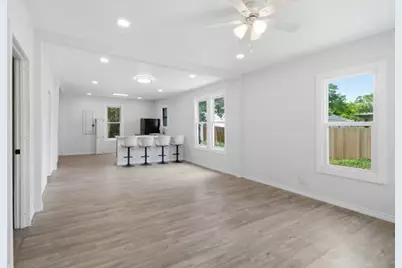 910 Loney Street, Fort Worth, TX 76104 - Photo 17