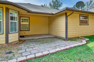 1803 Woodland Park Dr, Denison, TX 75020 - Photo 17