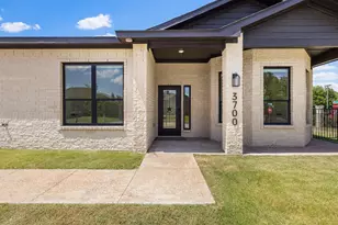 3700 Creek View Dr, McKinney, TX 75071 - Photo 3