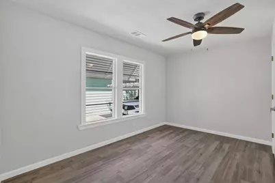 924 Nolte Drive, Dallas, TX 75208 - Photo 13