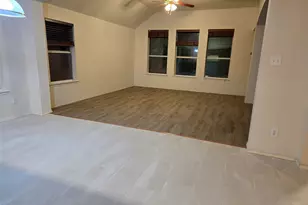 606 Zollman Ct, Lancaster, TX 75146 - Photo 7