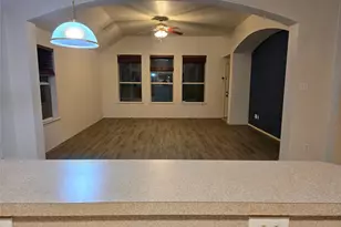 606 Zollman Ct, Lancaster, TX 75146 - Photo 9