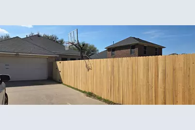 606 Zollman Court, Lancaster, TX 75146 - Photo 23