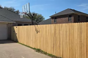 606 Zollman Ct, Lancaster, TX 75146 - Photo 23