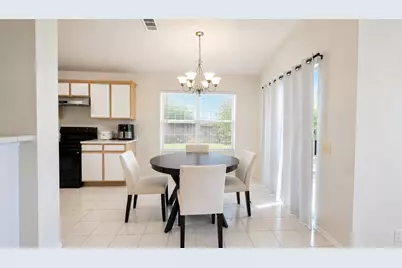 1407 Autumncrest Drive, Arlington, TX 76002 - Photo 9