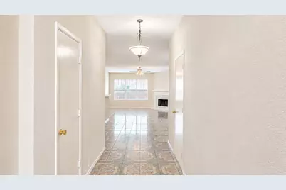 1407 Autumncrest Drive, Arlington, TX 76002 - Photo 3