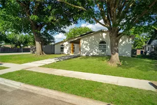 6402 Fallbrook Dr, Garland, TX 75043 - Photo 3