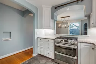818 Valencia St, Dallas, TX 75223 - Photo 17