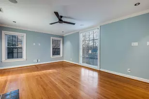 818 Valencia St, Dallas, TX 75223 - Photo 9