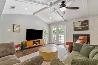 2649 Woodmont Circle, Waco, TX 76710 - Photo 3