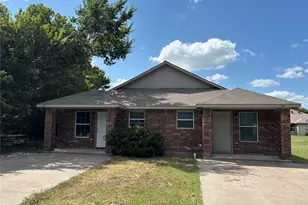 951 W Elm St, Stephenville, TX 76401 - Photo 1
