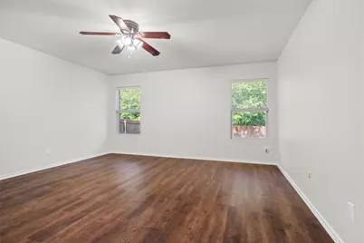 8421 River Bluffs Drive, Arlington, TX 76002 - Photo 9