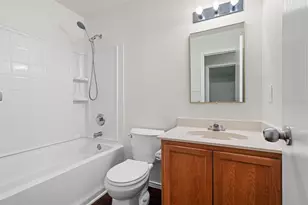 8421 River Bluffs Dr, Arlington, TX 76002 - Photo 13