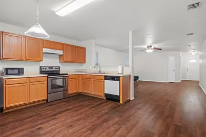 8421 River Bluffs Drive, Arlington, TX 76002 - Photo 5