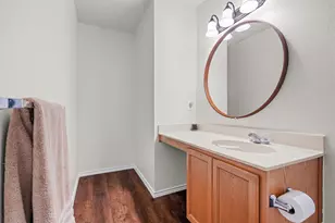 8421 River Bluffs Dr, Arlington, TX 76002 - Photo 9