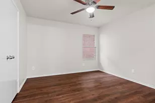 8421 River Bluffs Dr, Arlington, TX 76002 - Photo 11
