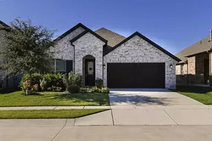 982 E Villas Ct, Lewisville, TX 75067 - Photo 7