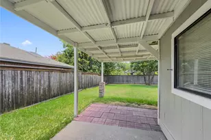 614 Red Coat Ln, Arlington, TX 76002 - Photo 21