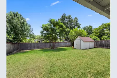 614 Red Coat Lane, Arlington, TX 76002 - Photo 23