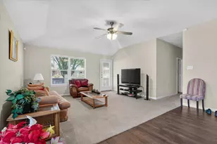 5104 Chatfield Pl, Arlington, TX 76017 - Photo 11