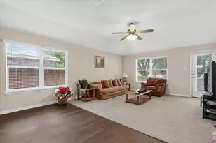 5104 Chatfield Pl, Arlington, TX 76017 - Photo 9