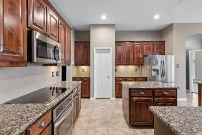 721 Date Court, Burleson, TX 76028 - Photo 5