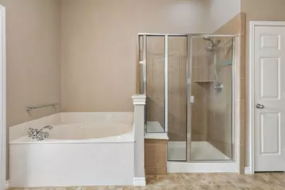 721 Date Court, Burleson, TX 76028 - Photo 11