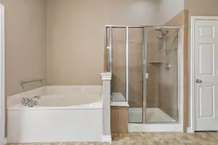 721 Date Ct, Burleson, TX 76028 - Photo 11