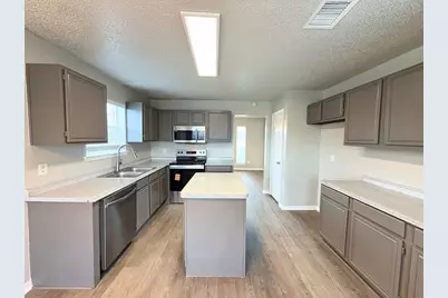 704 Inglewood Trail, DeSoto, TX 75115 - Photo 7