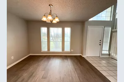 704 Inglewood Trail, DeSoto, TX 75115 - Photo 5
