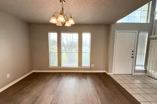 704 Inglewood Trail, DeSoto, TX 75115 - Photo 5