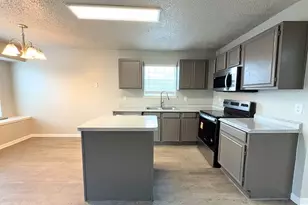 704 Inglewood Trail, DeSoto, TX 75115 - Photo 9