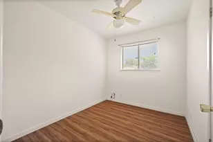 1332 Harrison Ln, Hurst, TX 76053 - Photo 17