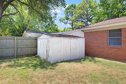 1332 Harrison Lane, Hurst, TX 76053 - Photo 27