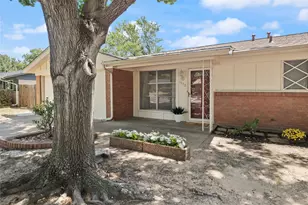 1332 Harrison Ln, Hurst, TX 76053 - Photo 25