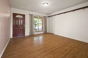 1332 Harrison Ln, Hurst, TX 76053 - Photo 9
