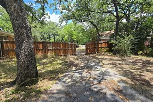 2503 W Pipeline Rd, Euless, TX 76040 - Photo 7