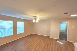 8138 Mossberg Dr, Arlington, TX 76002 - Photo 19