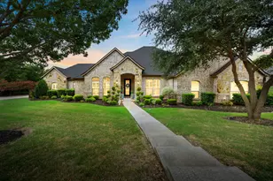 101 Fairway Dr, Waxahachie, TX 75165 - Photo 1
