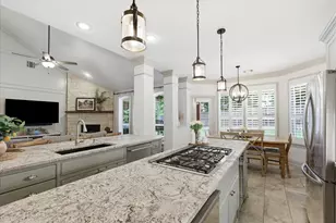 944 Spring Creek Dr, Grapevine, TX 76051 - Photo 15