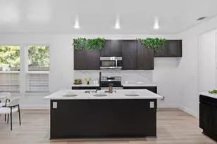 3037 Valentine St, Dallas, TX 75215 - Photo 11
